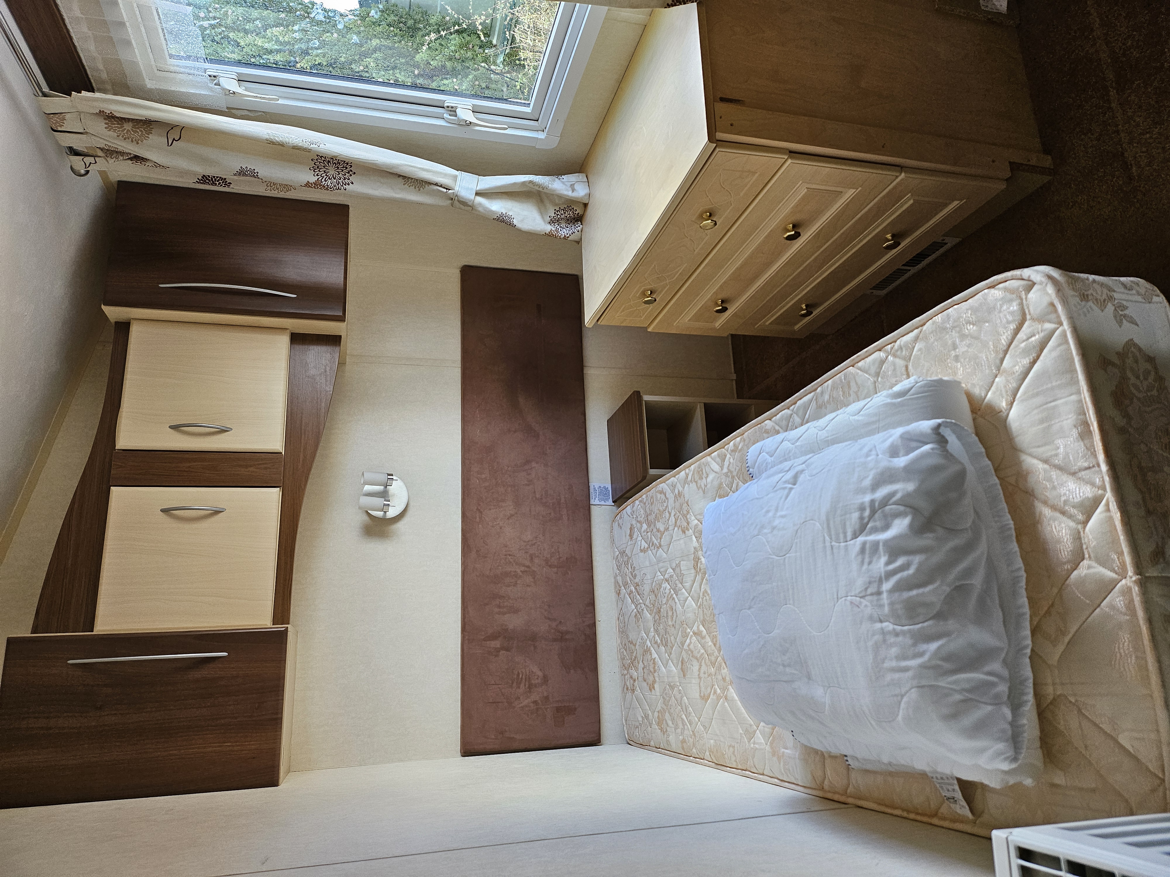 19  bedroom 2